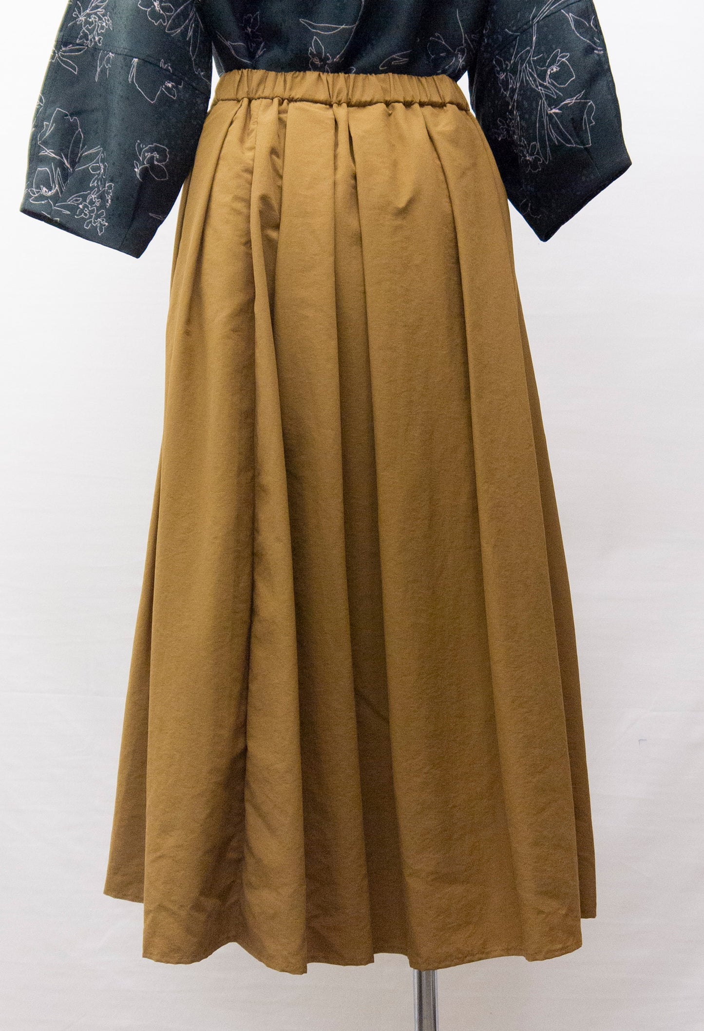 リコンフィー®タスランフェザースカート(681-1703)